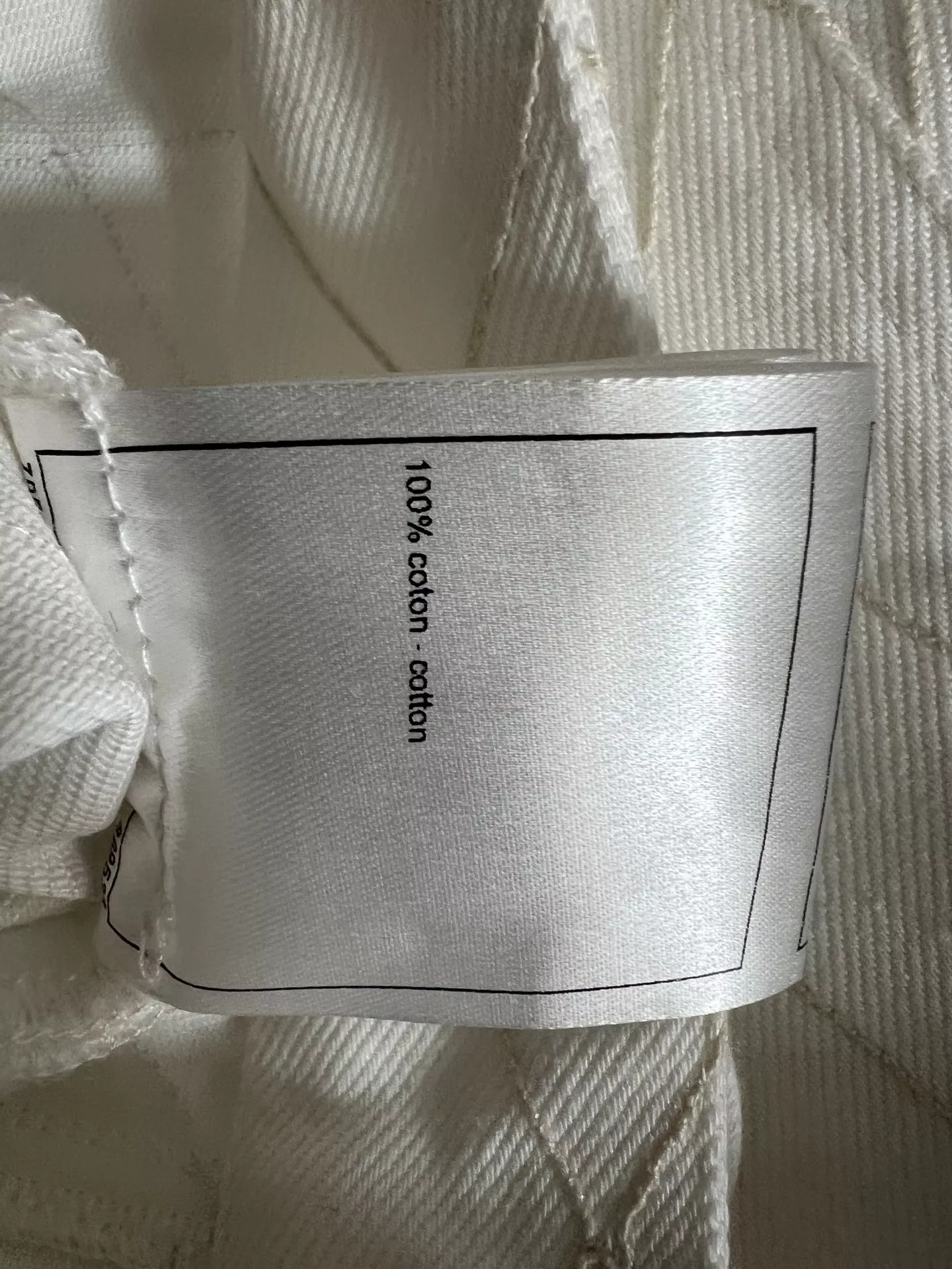 샤넬 다이아 퀼팅 데님 하프 팬츠 상세 이미지 9