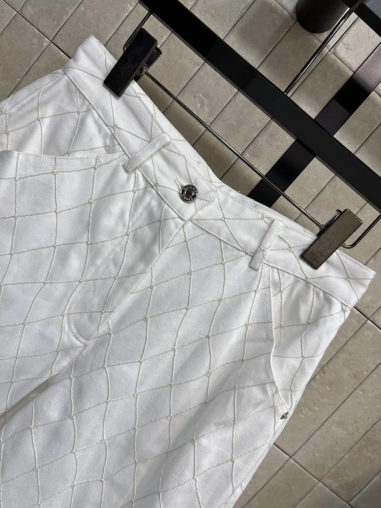 샤넬 다이아 퀼팅 데님 하프 팬츠 상세 이미지 2