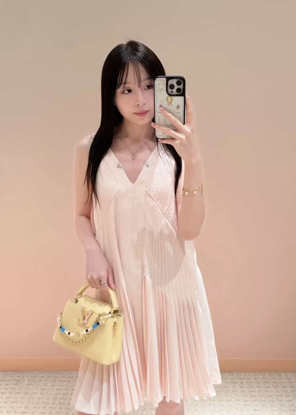 로에베 브이넥 플리츠 민소매 원피스 상세 이미지 65
