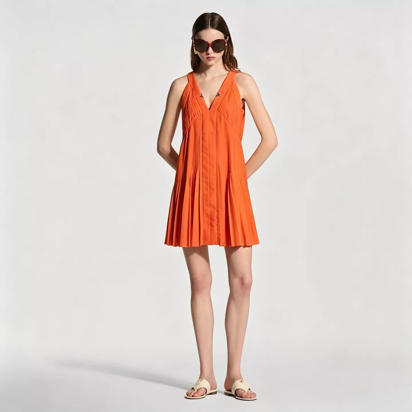 로에베 브이넥 플리츠 민소매 원피스 상세 이미지 23