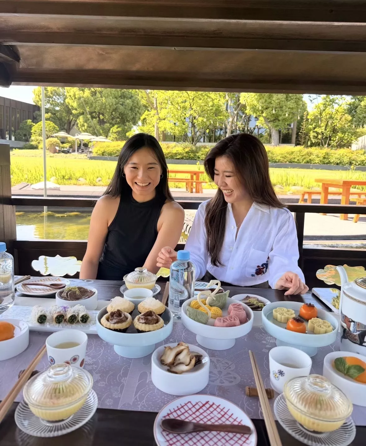 로로피아나 포켓 자수 린넨 긴소매 셔츠 상세 이미지 26