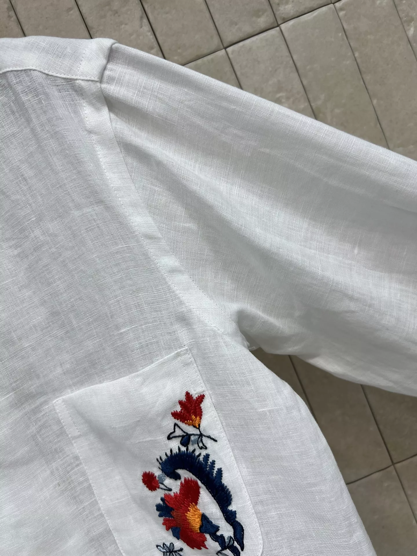 로로피아나 포켓 자수 린넨 긴소매 셔츠 상세 이미지 5