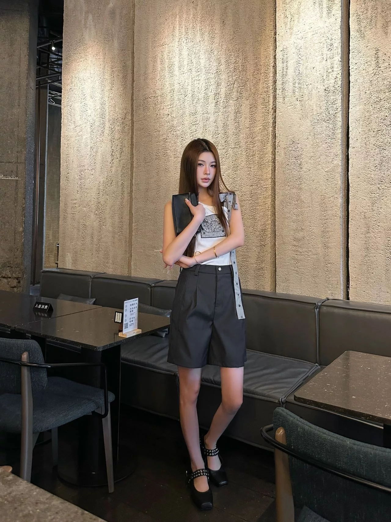 프라다 여성 하이웨이스트 정장 숏팬츠 상세 이미지 25