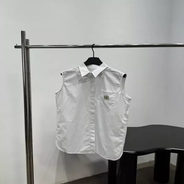 루이비통 코튼 포플린 리본 카라 민소매 셔츠