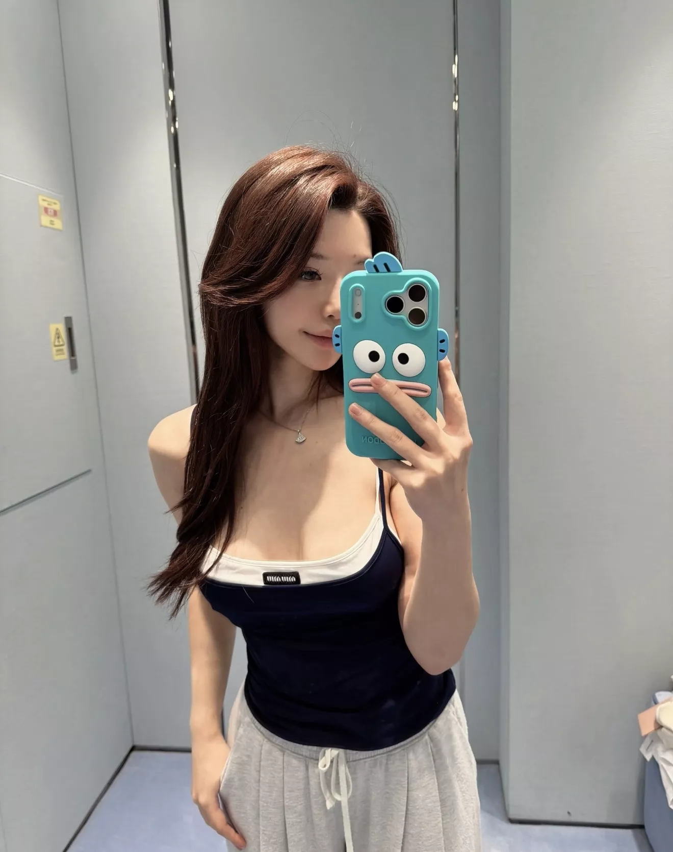 미우미우 로고 장식 스트레치 레이어드 스타일 탱크탑 상세 이미지 10