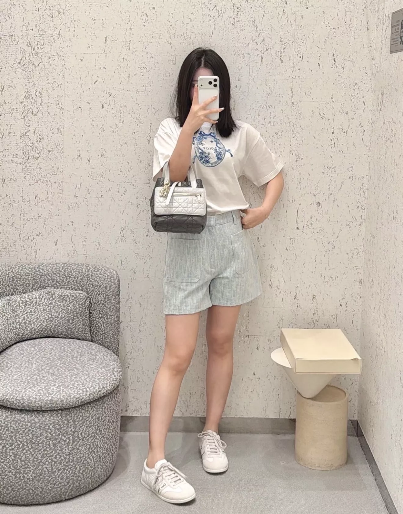 디올 플로럴 가든 코튼 자수 반소매 티셔츠 상세 이미지 11