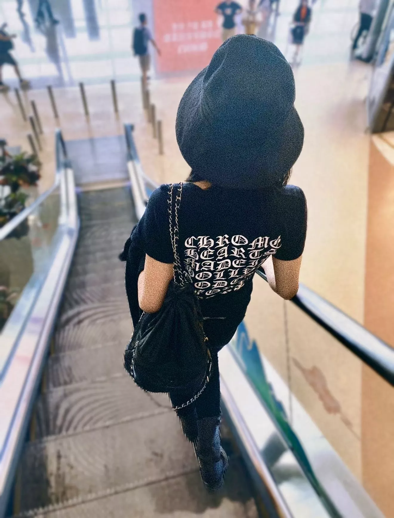 크롬하츠 브이넥 슬림핏 반소매 티셔츠 상세 이미지 12