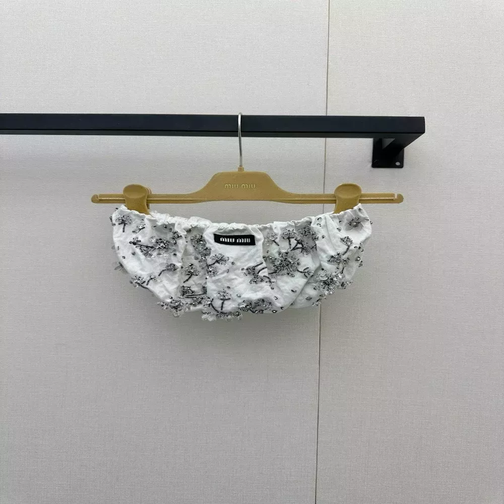 미우미우 비즈 장식 튜브탑