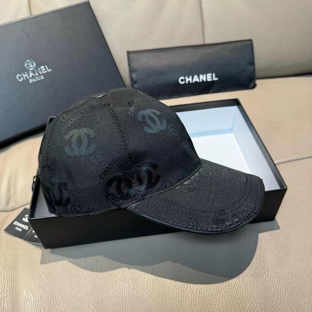 샤넬 클래식 더블 C 볼캡 상세 이미지 5
