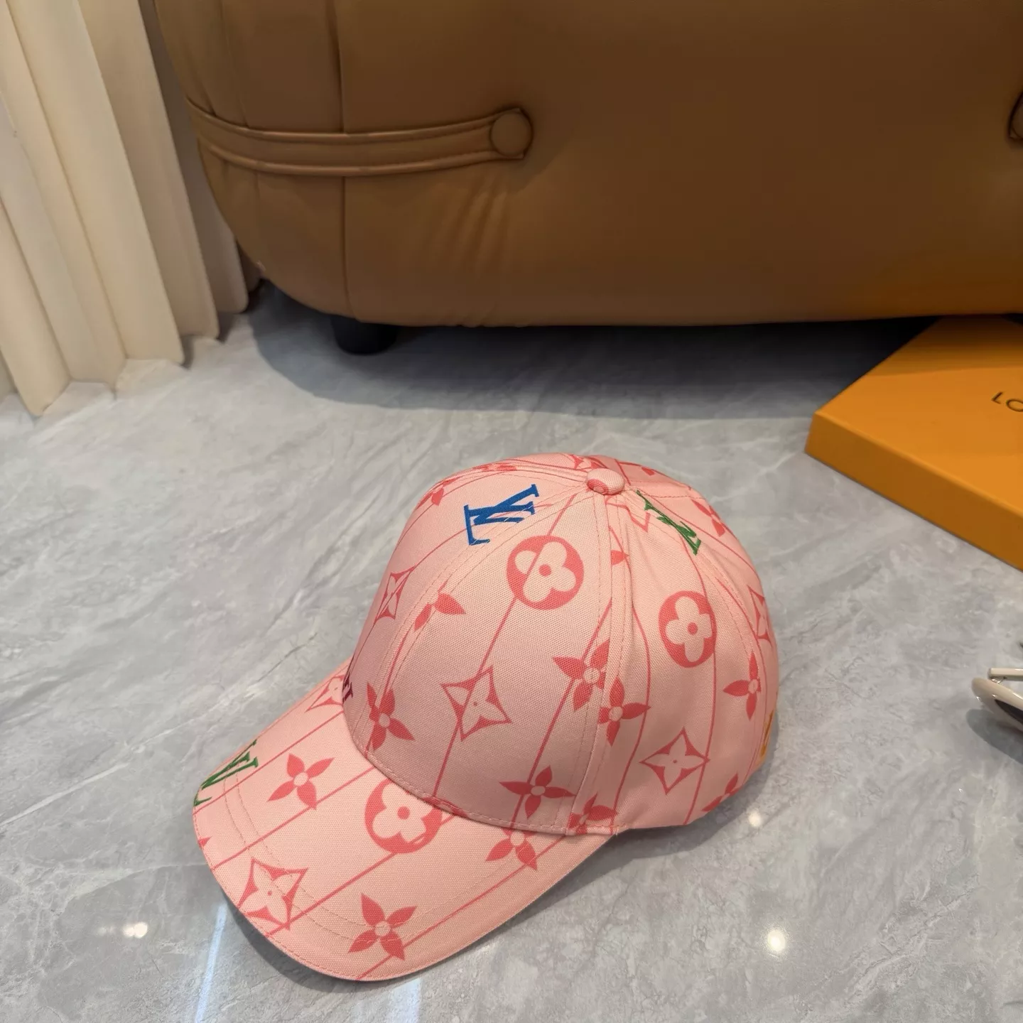 루이비통 모노그램 패턴 볼캡 상세 이미지 6