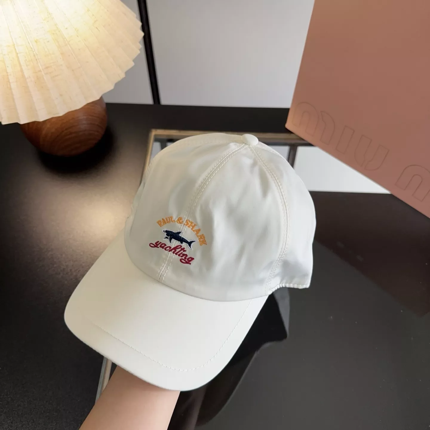 메종키츠네 샤크 자수 로고 볼캡 상세 이미지 4