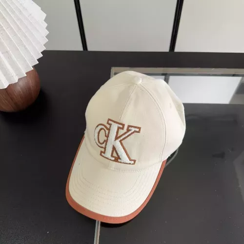 캘빈클라인 자수 로고 캐주얼 볼캡