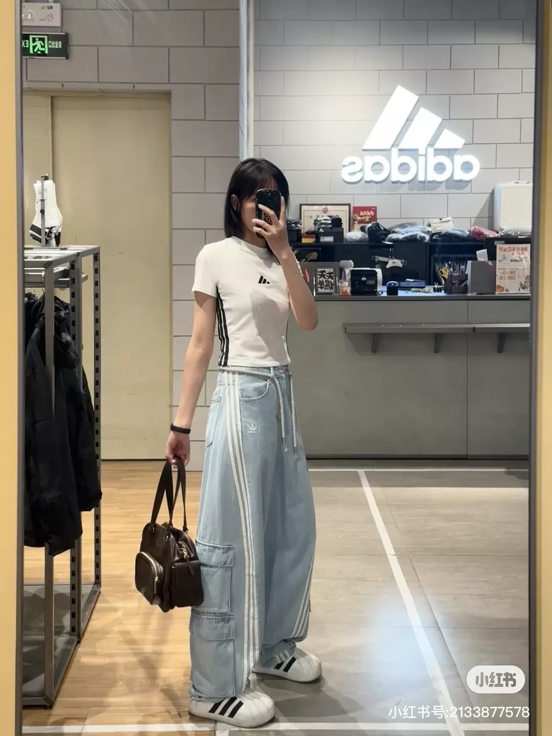 아디다스 여성 크롭 반소매 티셔츠 상세 이미지 22