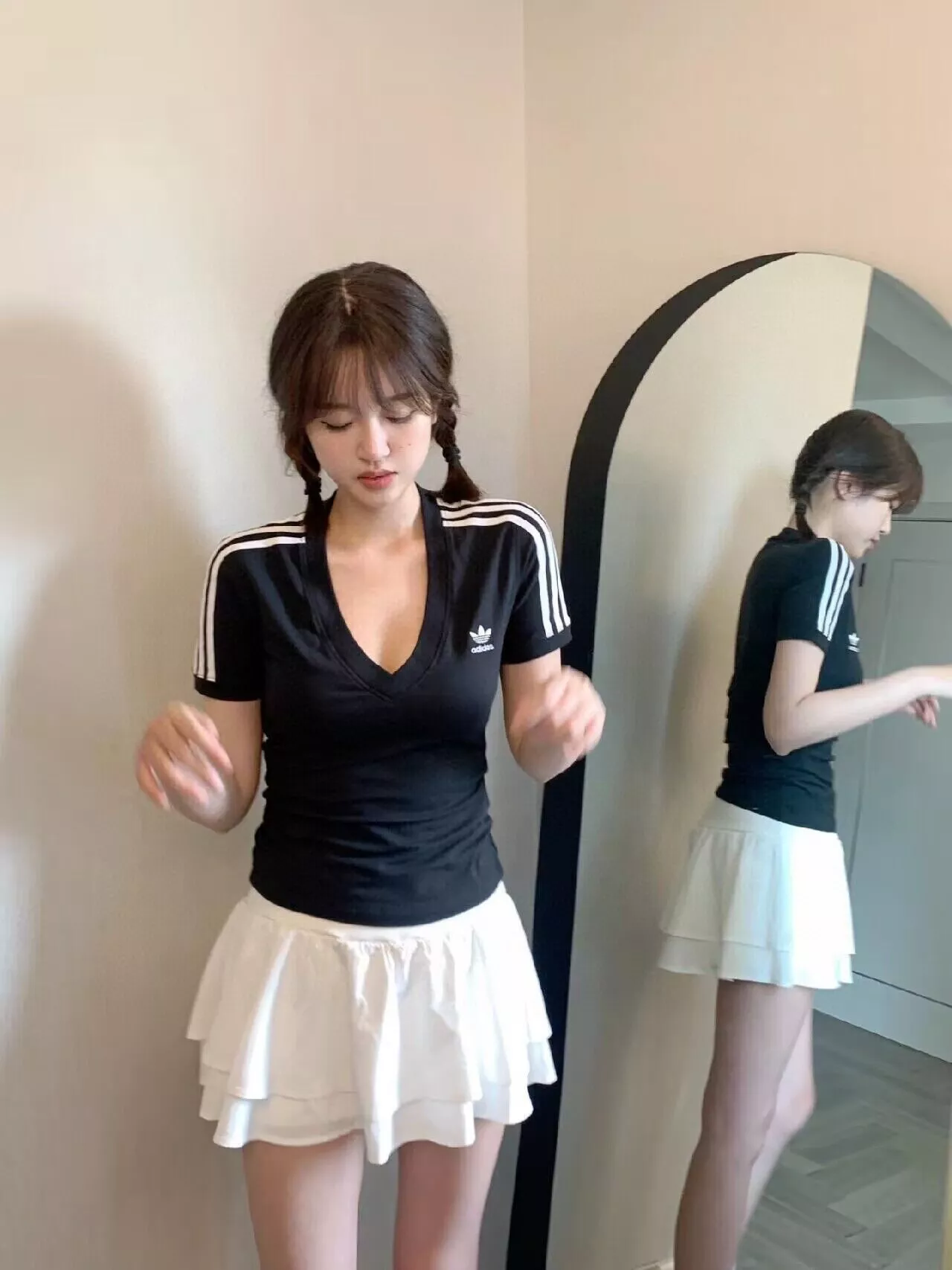 아디다스 브이넥 여성 반소매 티셔츠 상세 이미지 13
