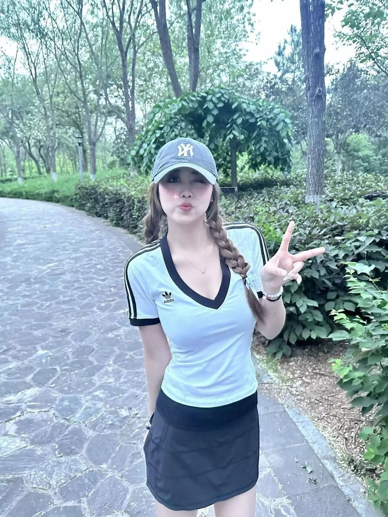 아디다스 브이넥 여성 반소매 티셔츠 상세 이미지 17