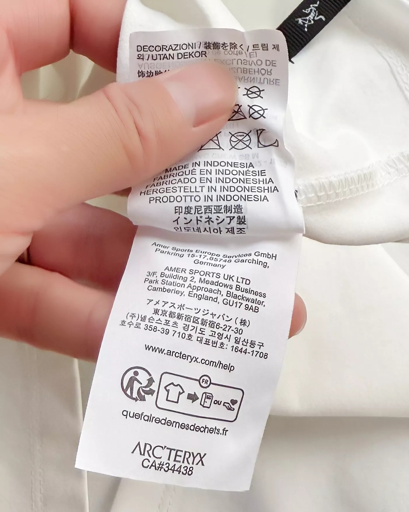 아크테릭스 포켓 디테일 라운드넥 반소매 티셔츠 상세 이미지 18