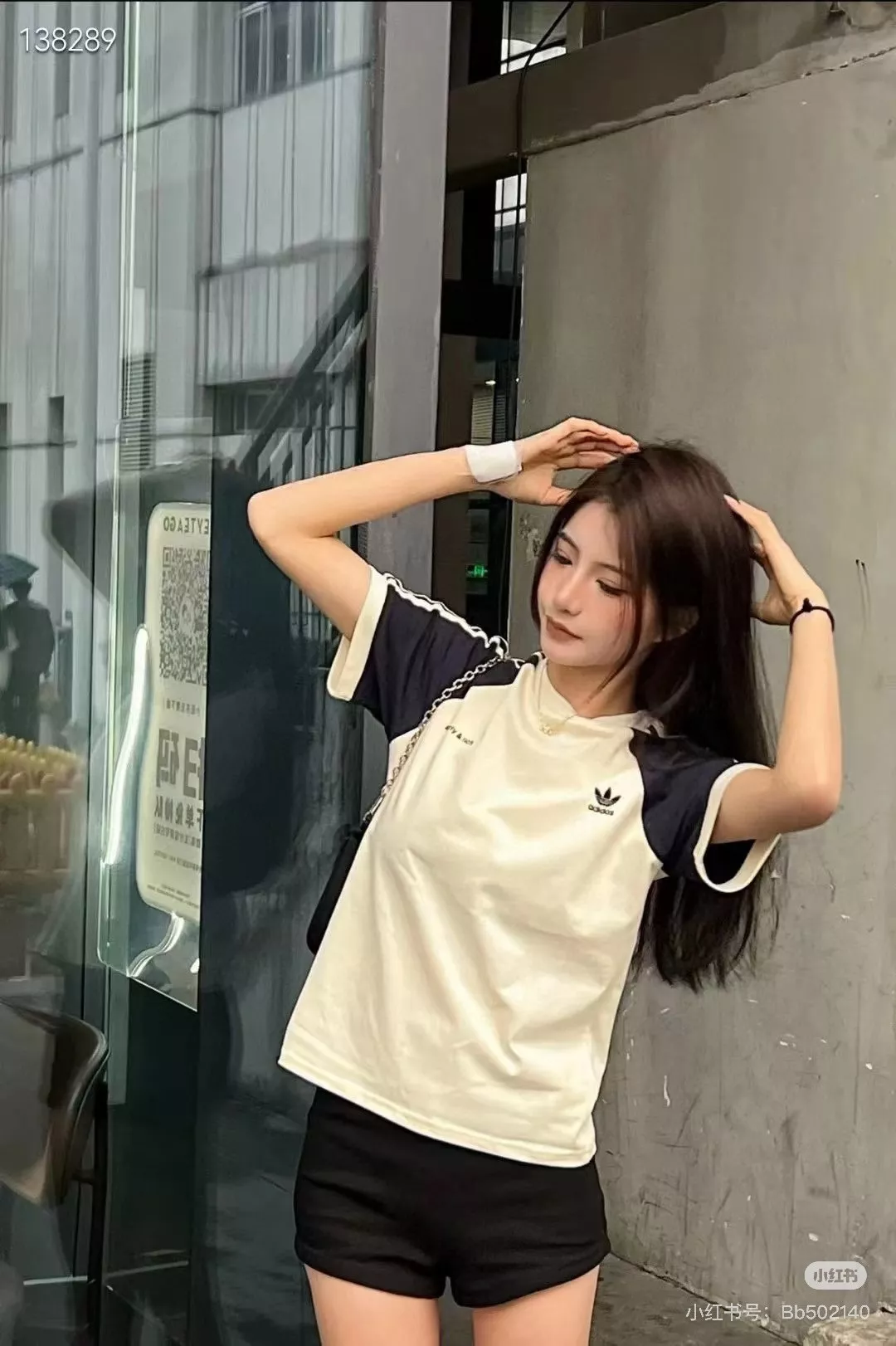 아디다스 여성 프린트 배색 반소매 티셔츠 상세 이미지 17