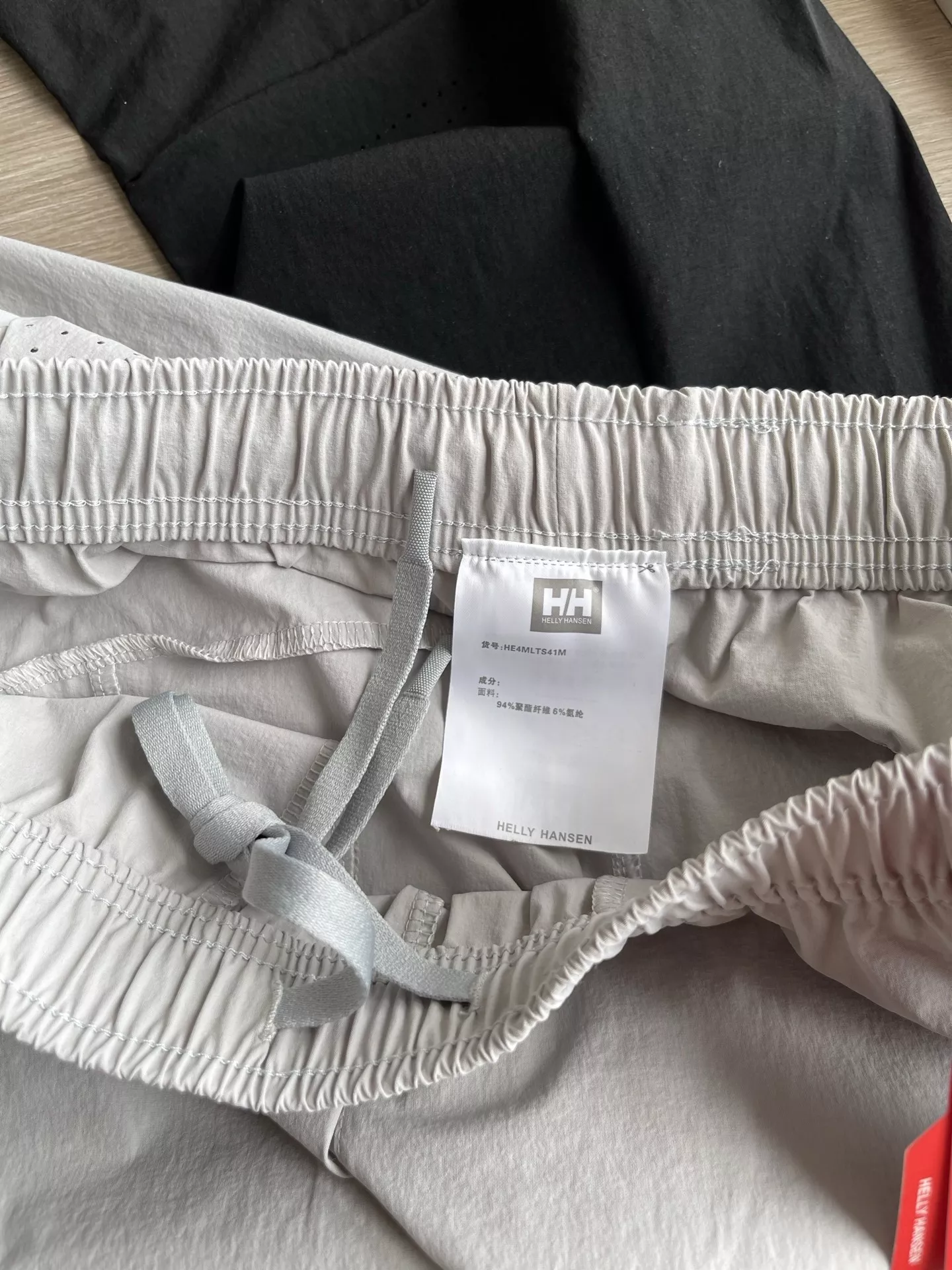 헬리한센 초경량 레이저 펀칭 아웃도어 캐주얼 팬츠 상세 이미지 9