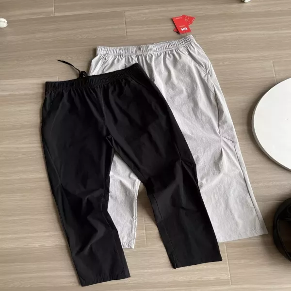 헬리한센 초경량 레이저 펀칭 아웃도어 캐주얼 팬츠
