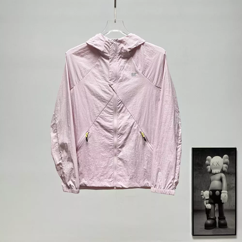 코오롱스포츠 버튼 디테일 후드 자외선 차단 재킷
