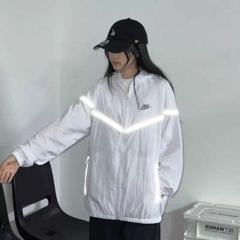 나이키 후드형 우븐 자외선 차단 재킷 상세 이미지 17