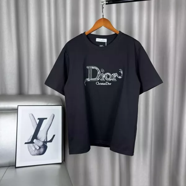 디올 3D 입체 자수 로고 라운드넥 반소매 티셔츠