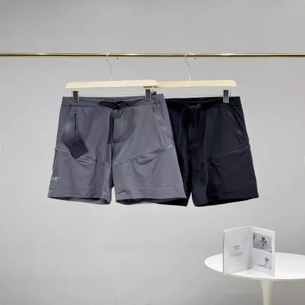 아크테릭스 로고 자수 벨트 디테일 아웃도어 캐주얼 반바지