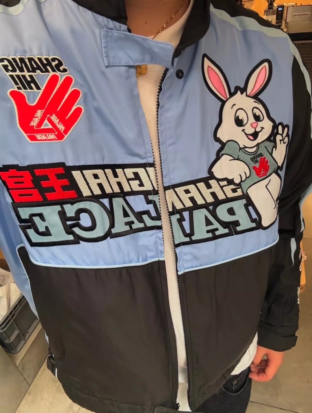 팔라스 토끼 자수 배색 레터링 집업 재킷 상세 이미지 30