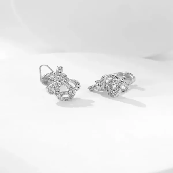 티파니앤코 우븐 시리즈 키 모티브 귀걸이