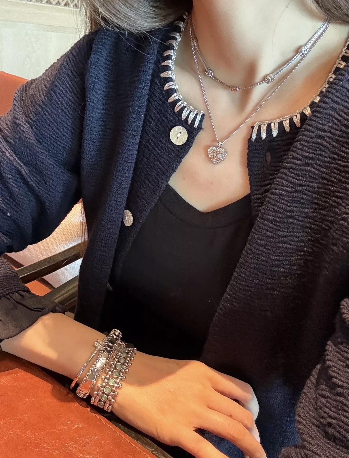 샤넬 풀 다이아 하트 더블C 목걸이 상세 이미지 23