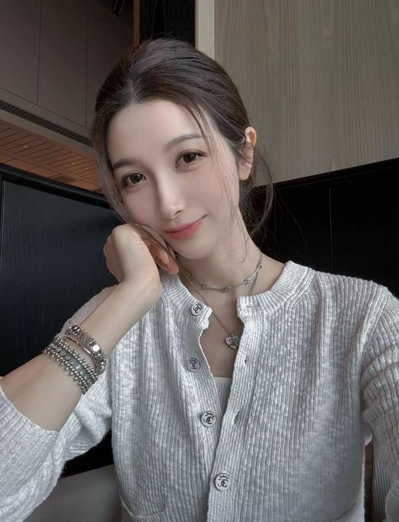 샤넬 풀 다이아 하트 더블C 목걸이 상세 이미지 19
