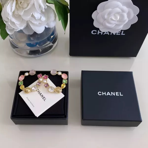 샤넬 컬러 스톤 더블 C 원형 귀걸이