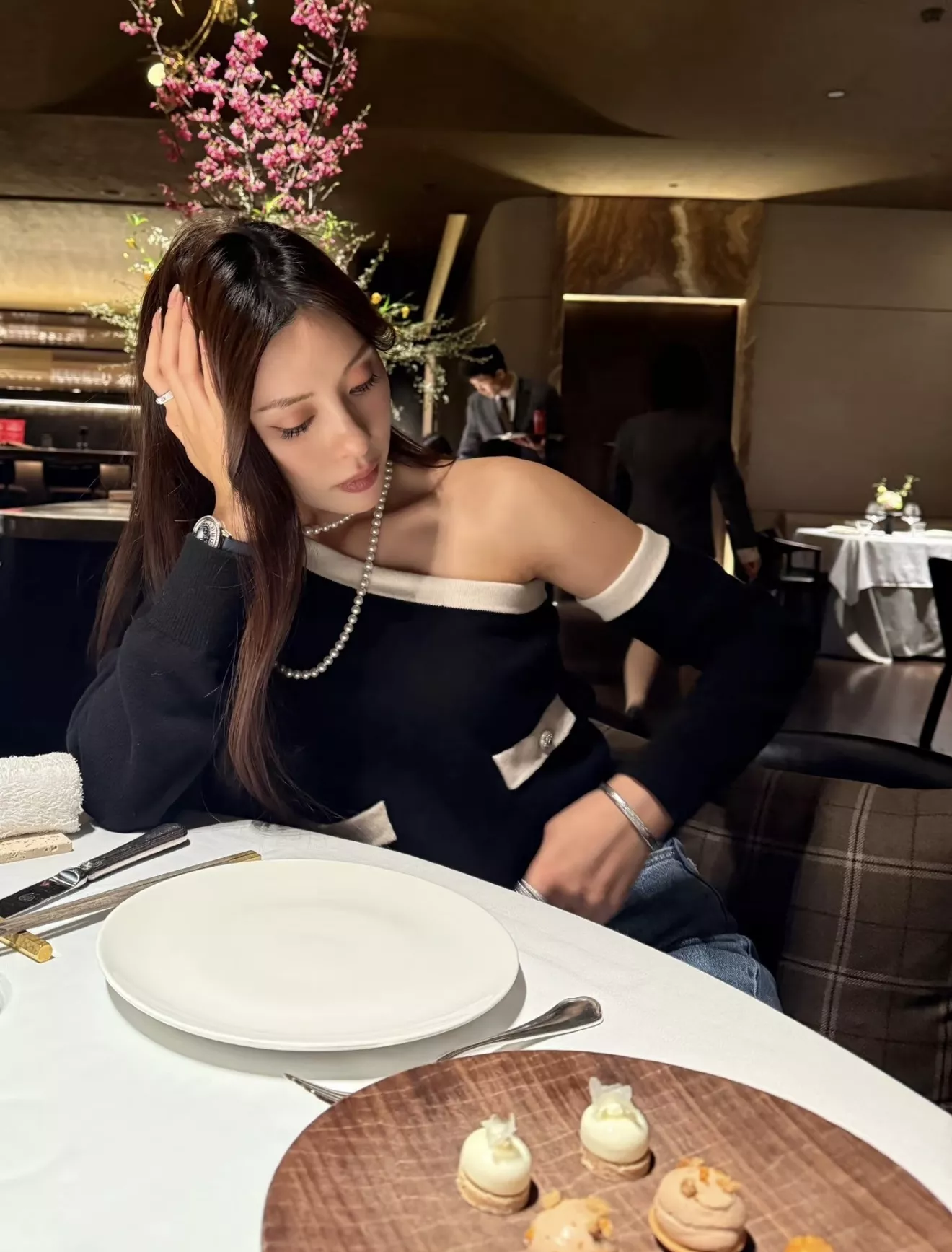 샤넬 더블 C 진주 롱체인 목걸이 상세 이미지 11