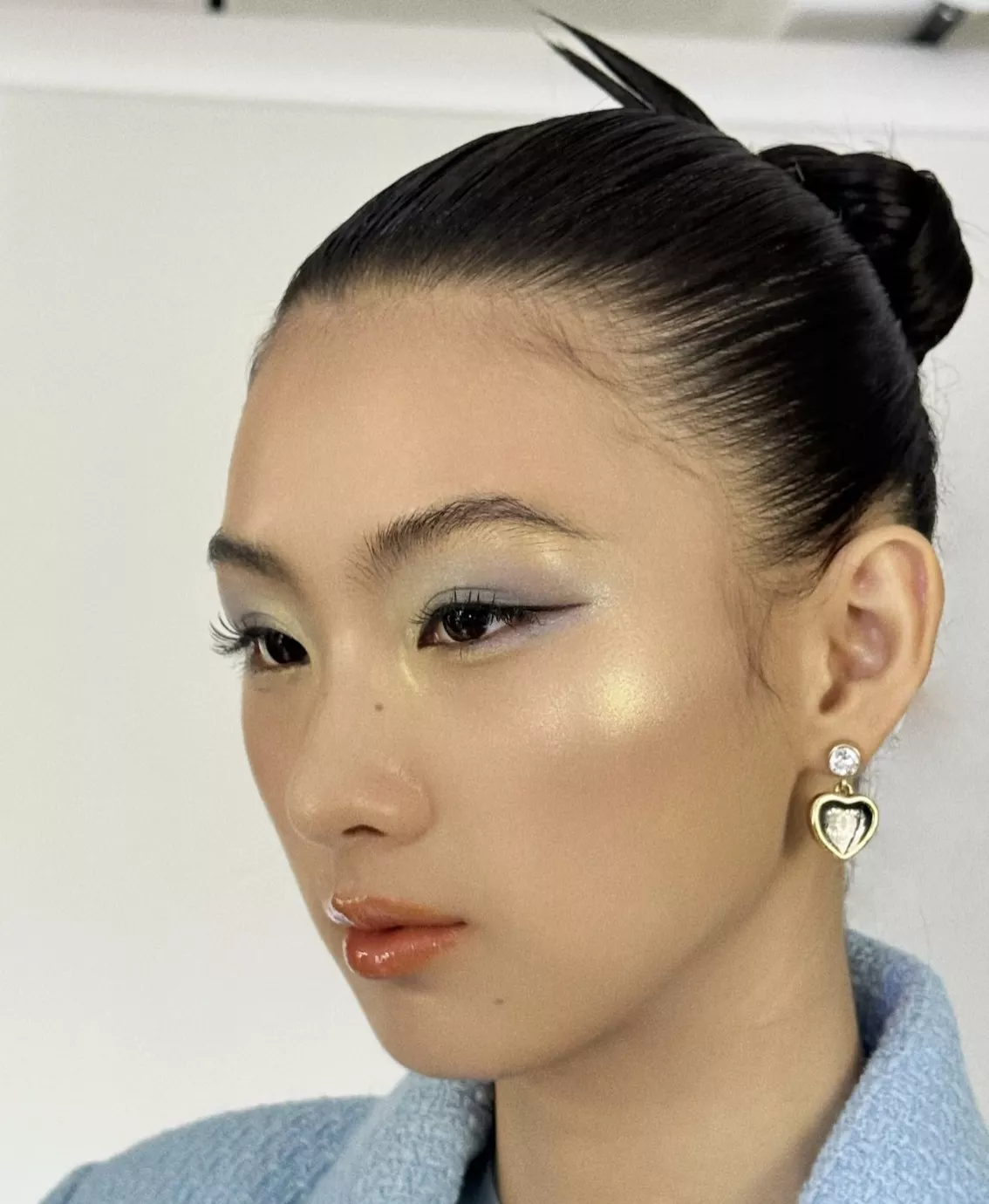 샤넬 블랙 골드 하트 더블 C 귀걸이 상세 이미지 18