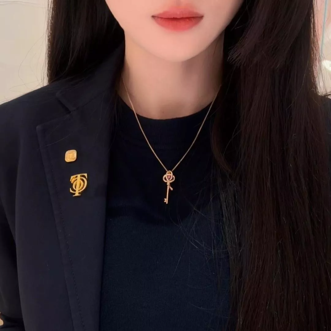 티파니앤코 로즈골드 톤 키 펜던트 목걸이 상세 이미지 18
