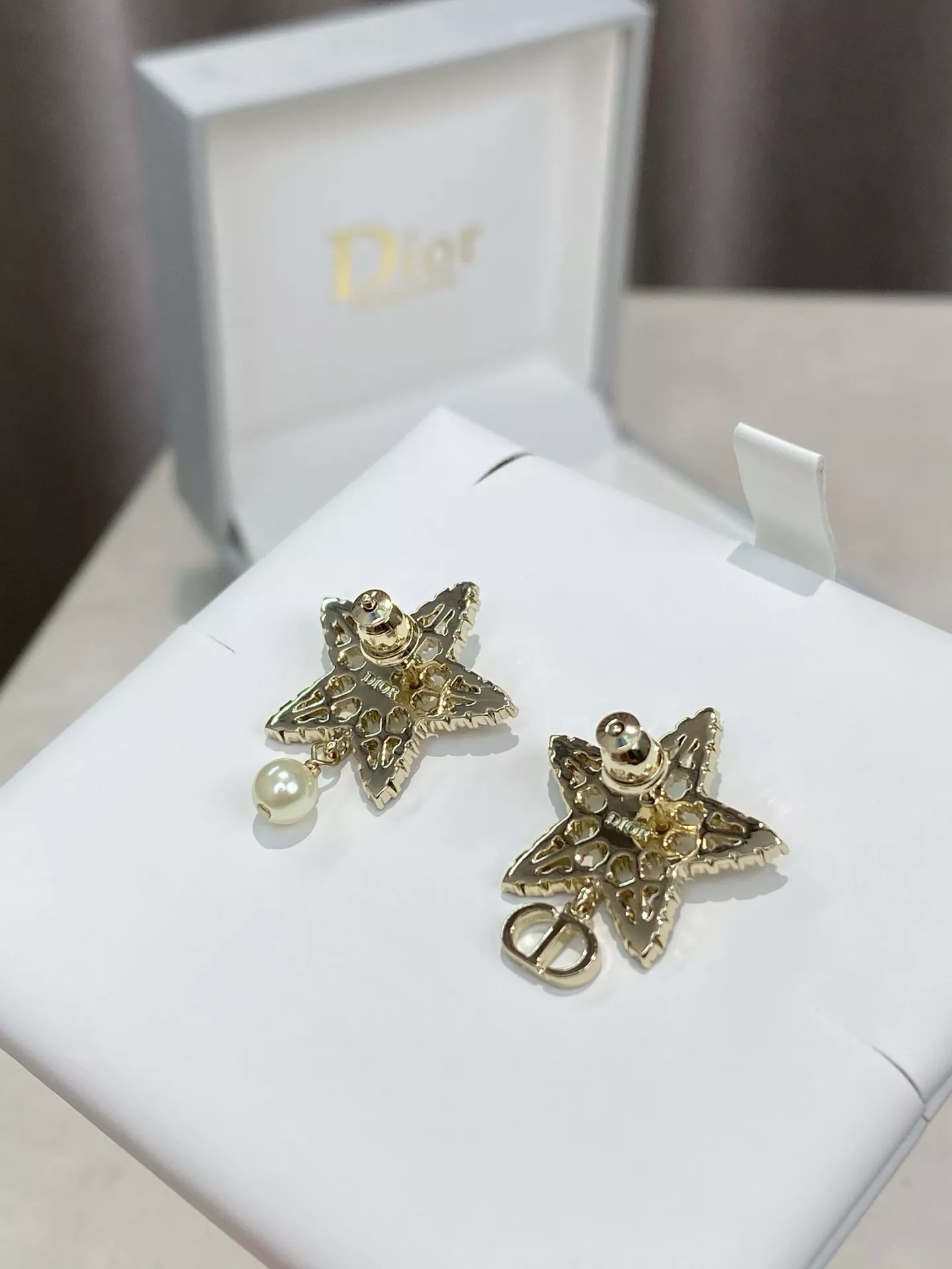 디올 오각별 진주 CD 언밸런스 귀걸이 상세 이미지 7