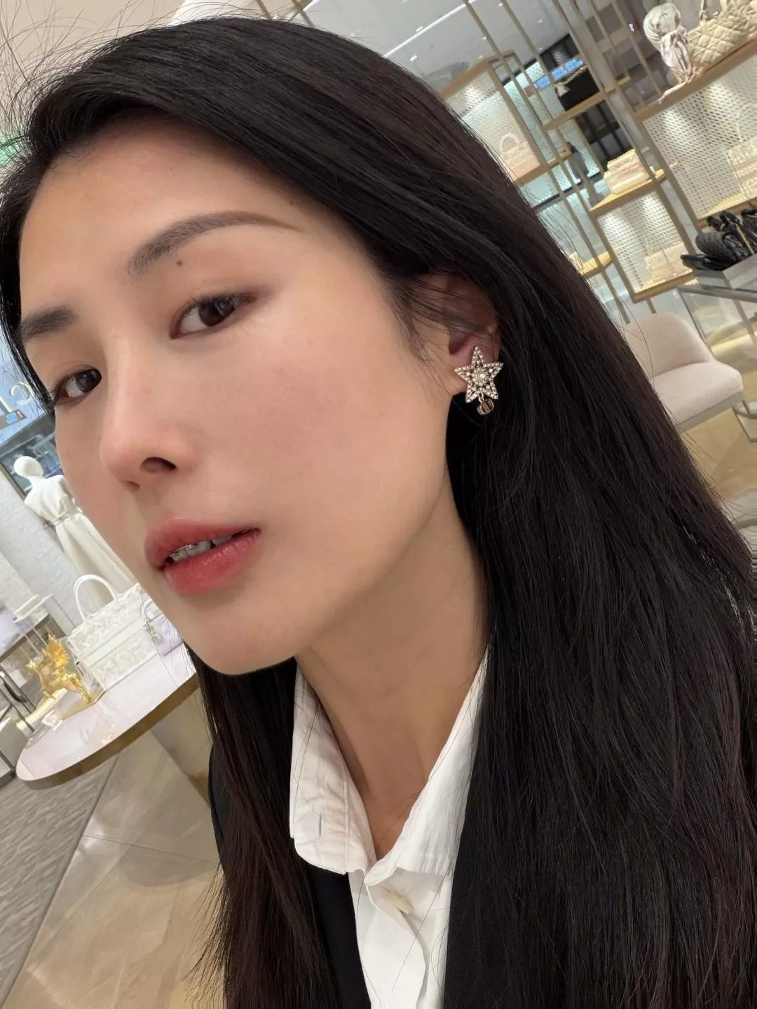 디올 오각별 진주 CD 언밸런스 귀걸이 상세 이미지 22
