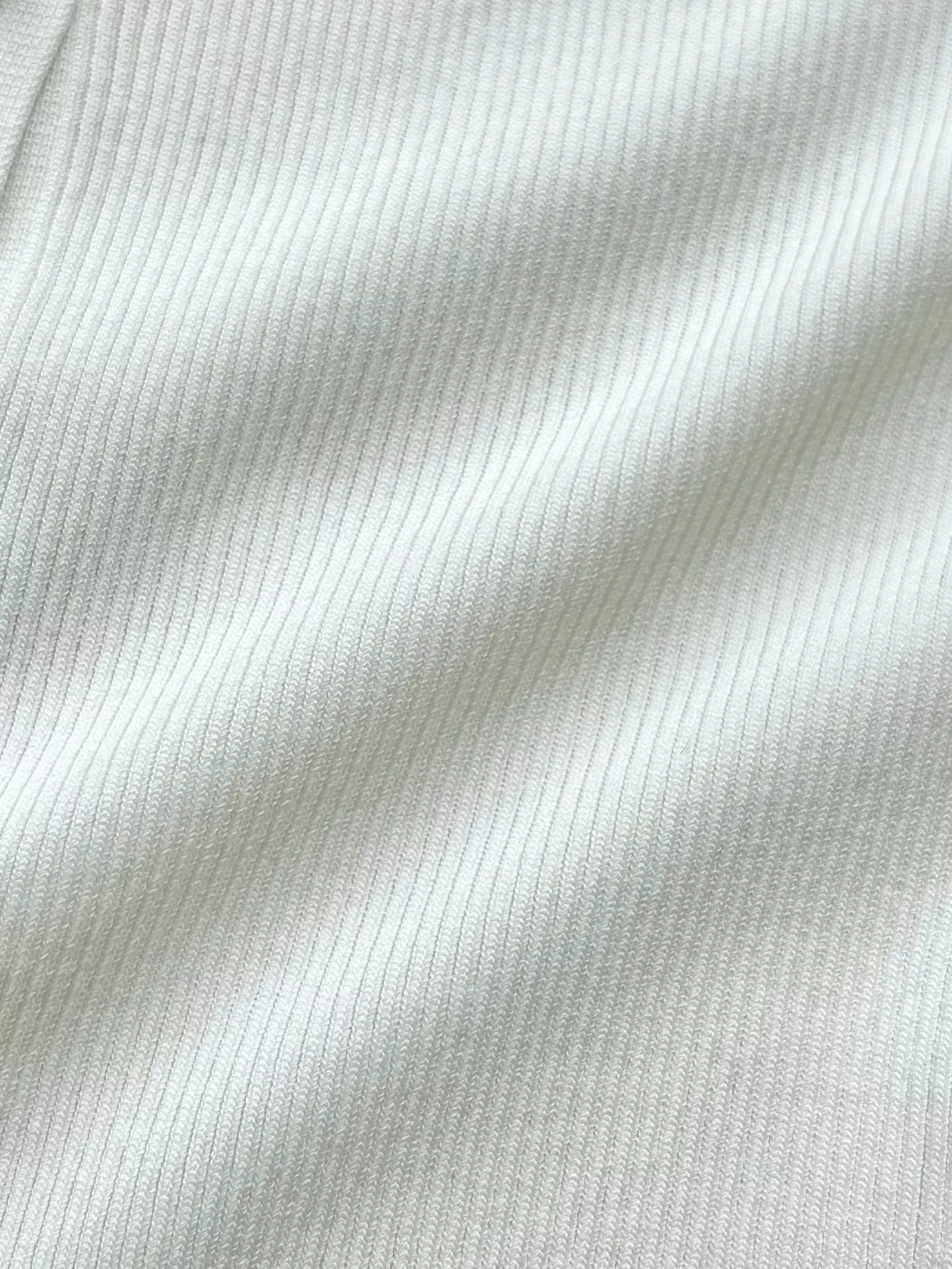 샤넬 더블 C 금속 버클 슬림핏 긴소매 니트 가디건 상세 이미지 24