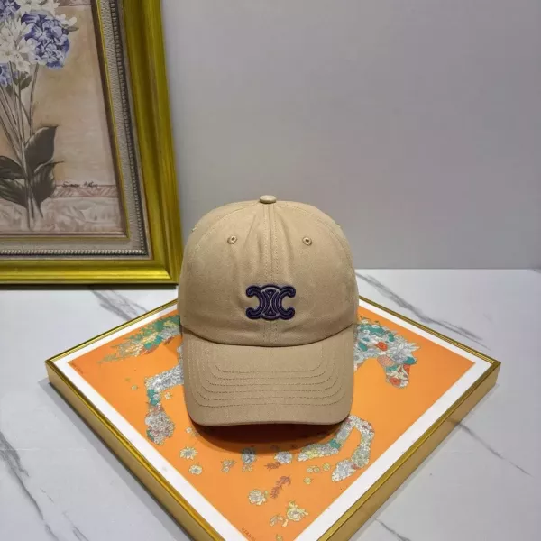 셀린느 클래식 로고 볼캡