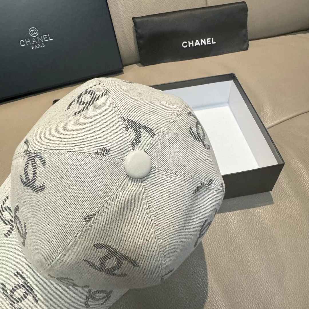 샤넬 클래식 더블 C 캔버스 볼캡 상세 이미지 5
