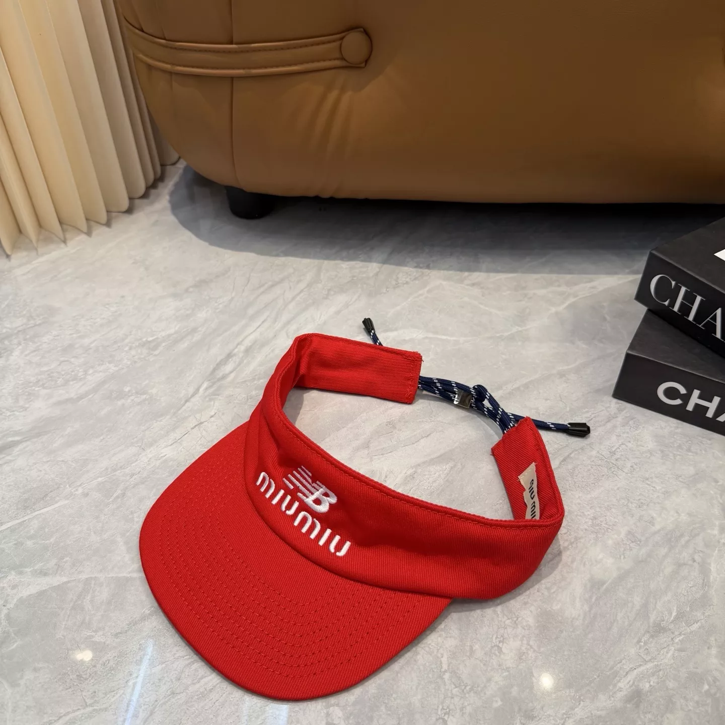미우미우 자수 로고 포인트 오픈탑 썬캡 상세 이미지 6
