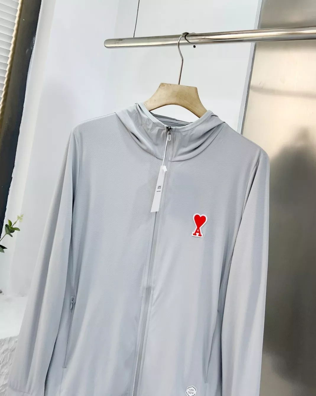 아미 하트 자수 포인트 아이스 실크 후드 집업 재킷 상세 이미지 22