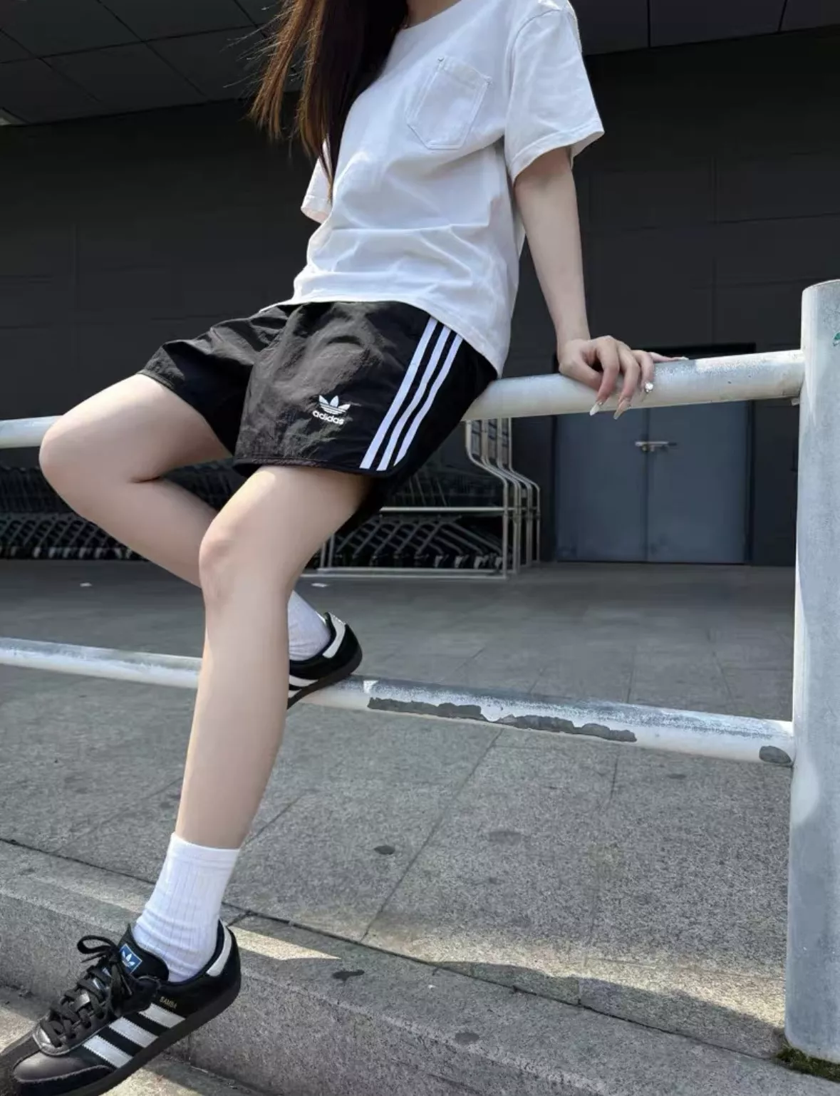 아디다스 삼선 배색 포인트 캐주얼 운동 하프 팬츠 상세 이미지 20