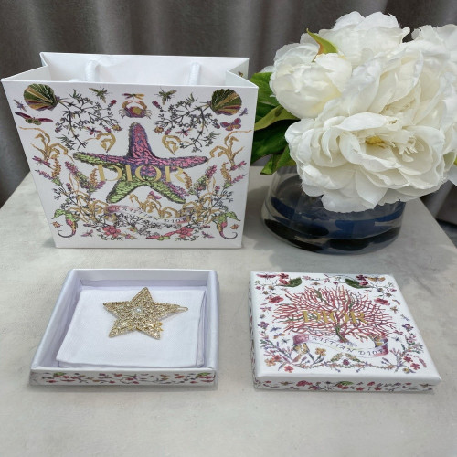 디올 오각별 진주 CD 헤어핀