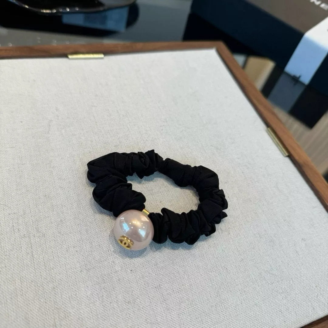 샤넬 진주 장식 헤어끈 상세 이미지 3