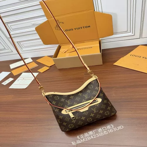 루이비통 모노그램 패턴 숄더백
