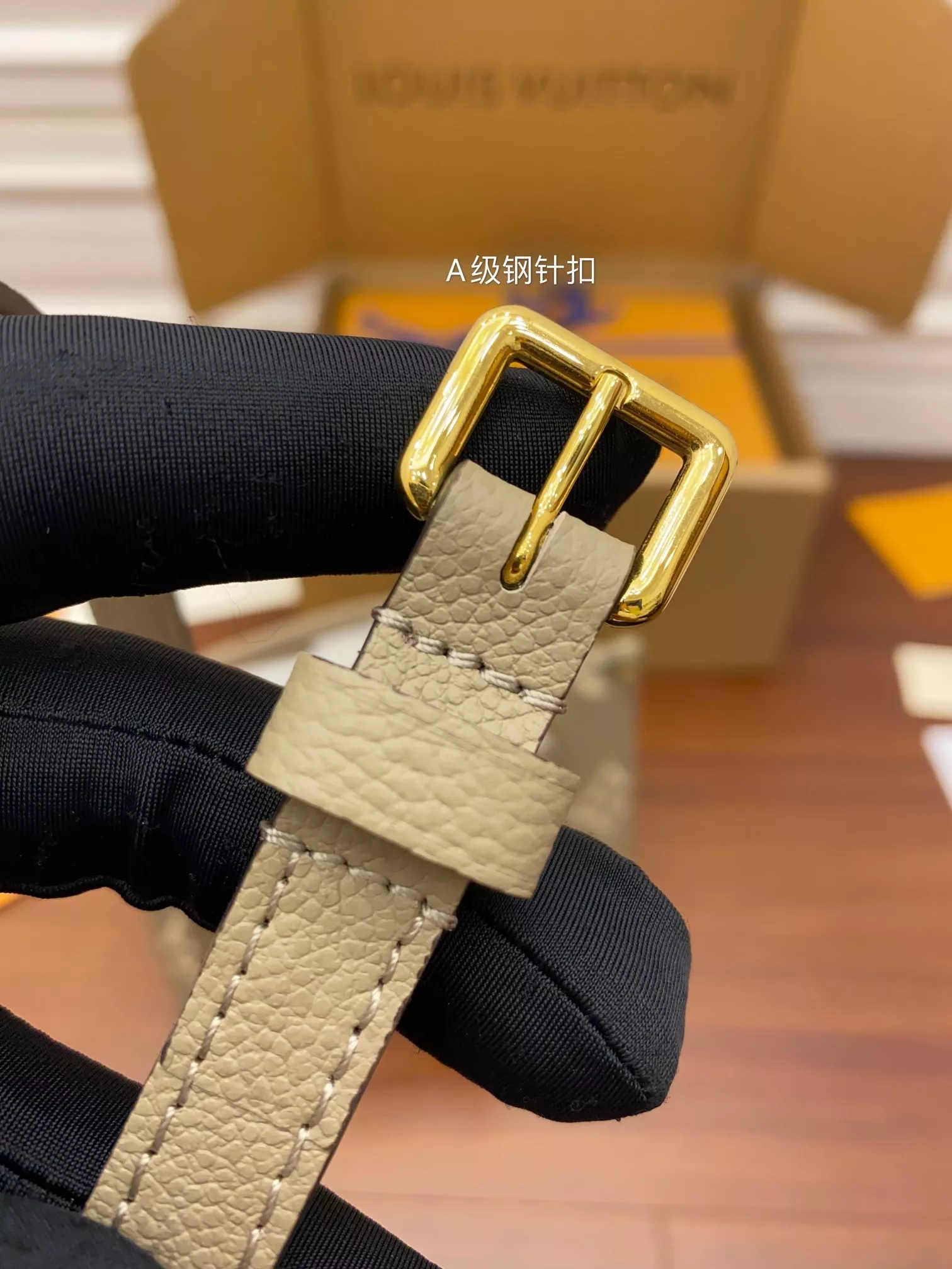 루이비통 모노그램 패턴 토트백 상세 이미지 11