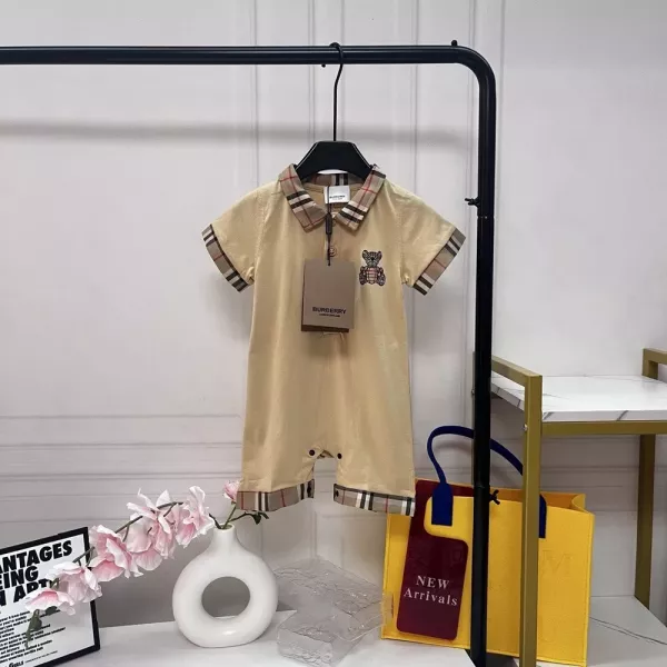 버버리 영국풍 체크 곰 자수 반소매 유아 바디수트