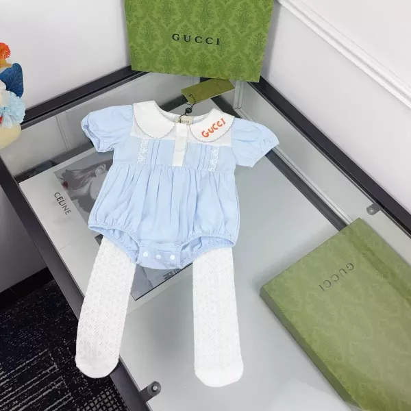 구찌 블루 바디수트와 레이스 삭스 세트