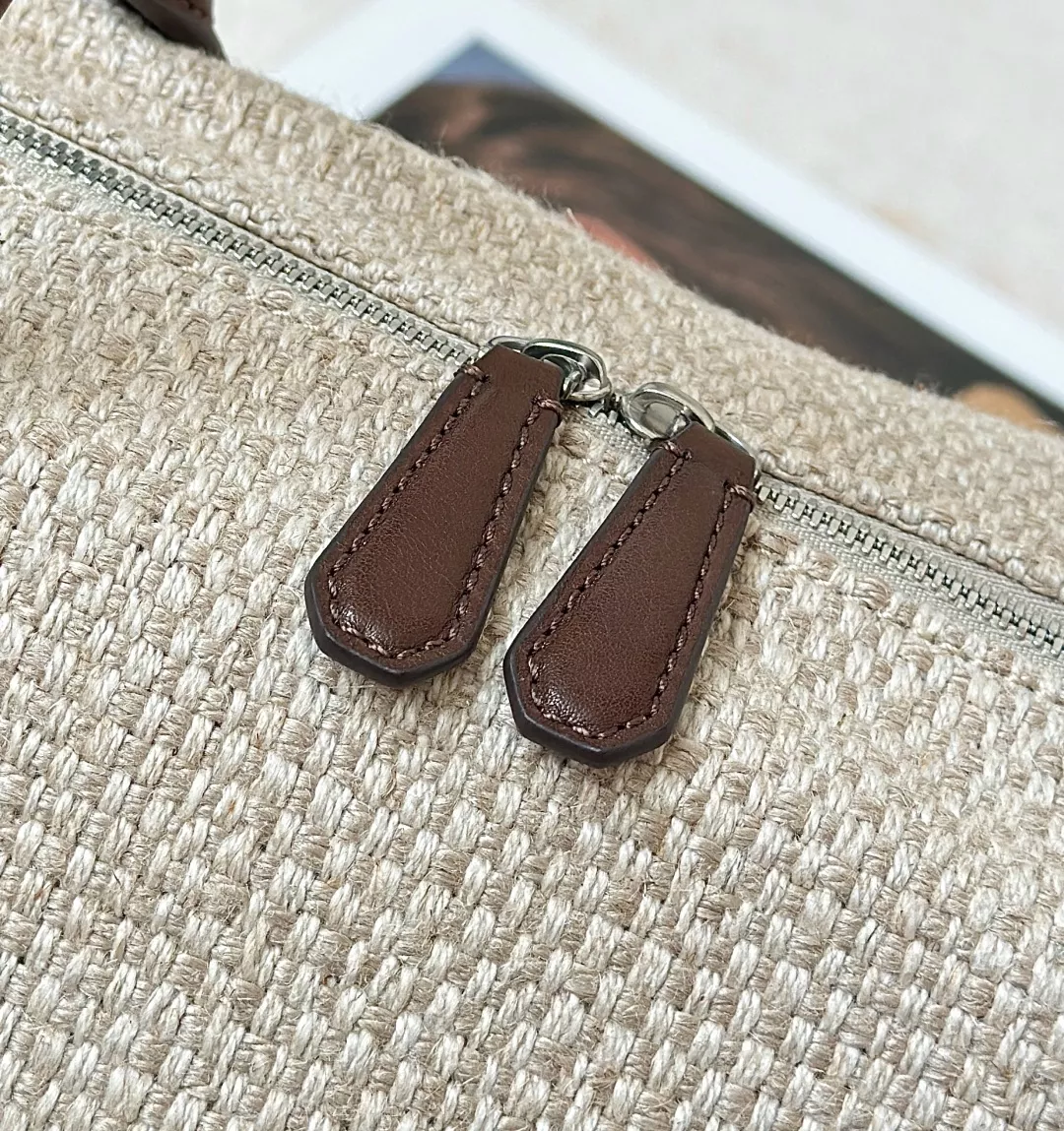 더로우 미니멀 볼링 스타일 보스턴백 상세 이미지 4